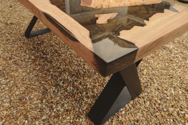 Elm Wood, Black & Gold Metalic Resin Coffee Table - Image 6