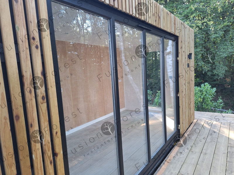 20ft Fully Cladded & Insulated Workshop Office & Garden office - Image 9